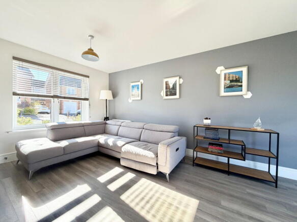 Burnside Drive, Denny, FK6 5EU photo 4