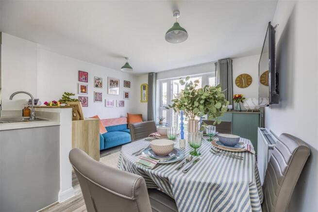 40 Forty Acres Way, Farlington-PorticoMarketing-So