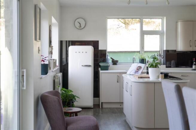 Kitchen-3.jpg