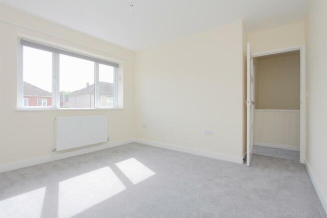 8 kent road ph13.JPG