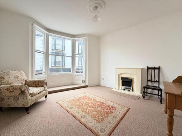 5 bed Terraced for sale Image 6