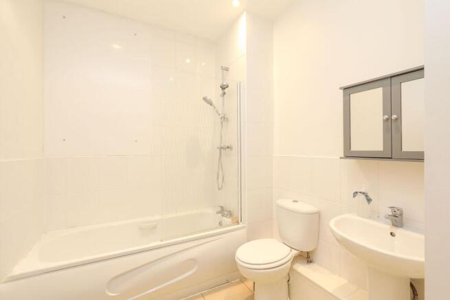 1 bed Apartment for sale Image 11