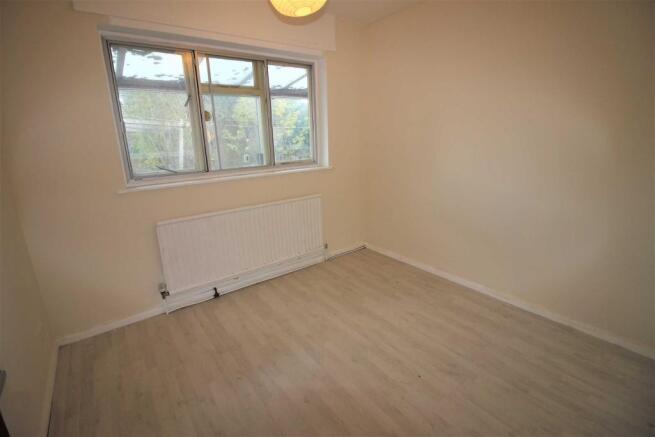 Bedroom 3: