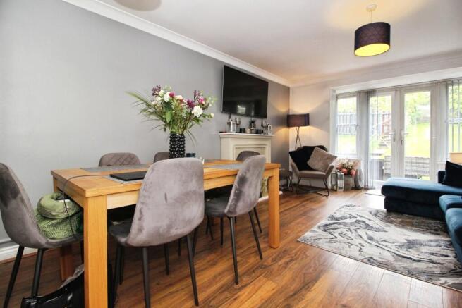 3 bed Terraced for sale Image 6