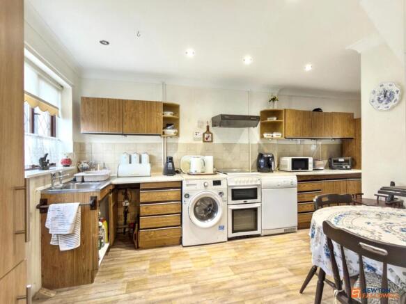 Melrose Road, Thringstone, LE67 photo 2