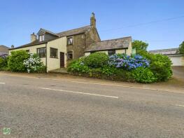 Jubilee House, Jubilee Hill, Looe PL13 2JZ