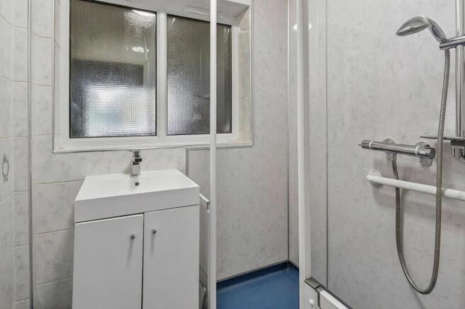 4 bed Semi-Detached for sale Image 10