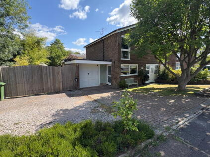 Waterfield Close, Horsham, West Sussex.