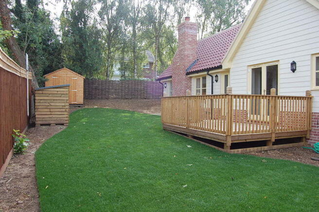 Photo 10