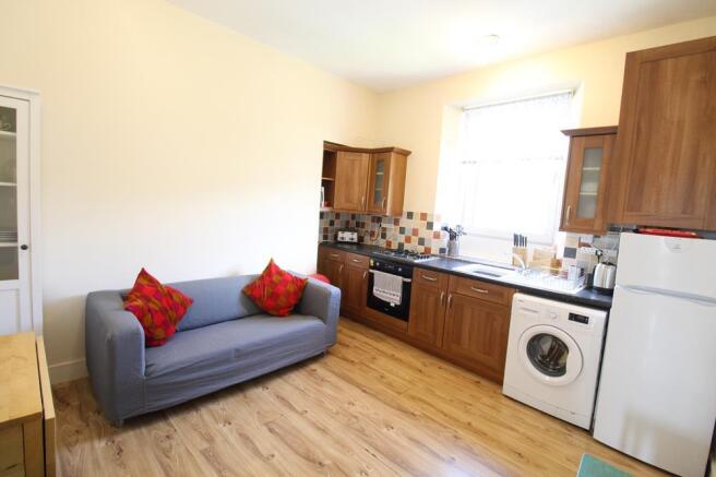 Kitchen - Lounge