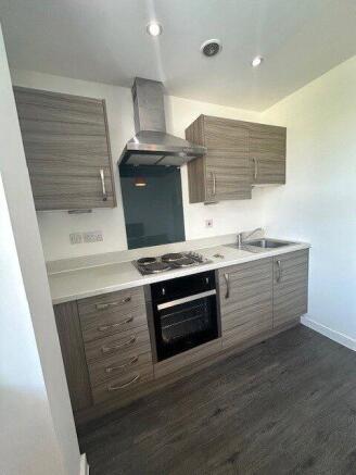 1 bed Apartment to rent Image 4