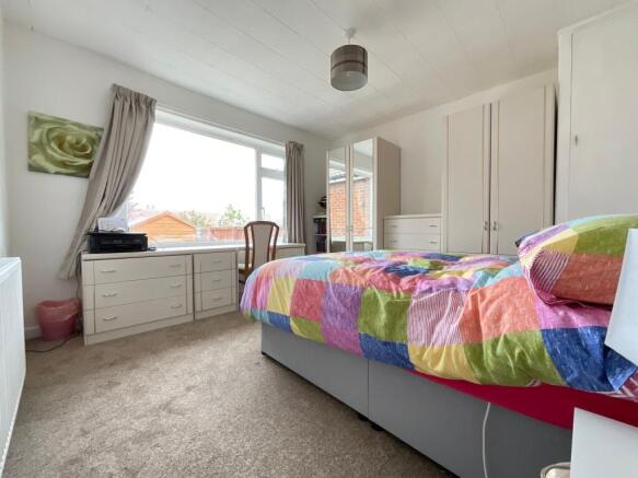 2 bed Semi-Detached Bungalow for sale Image 4