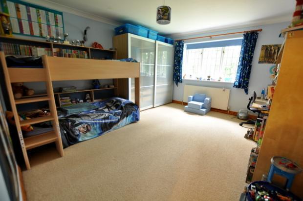Photo 9