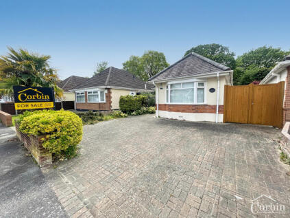 Wicket Road, Bournemouth, BH10 5