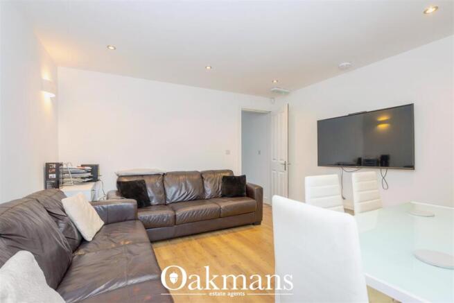 151 Warwards Lane 2.