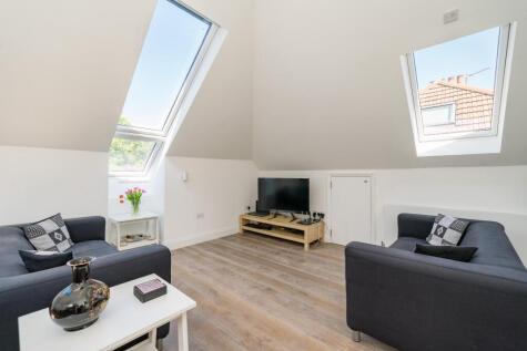 Granville Gardens, Ealing, W5
