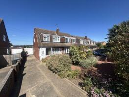 94, Pepper Hill, Northfleet, Gravesend DA11 8EZ