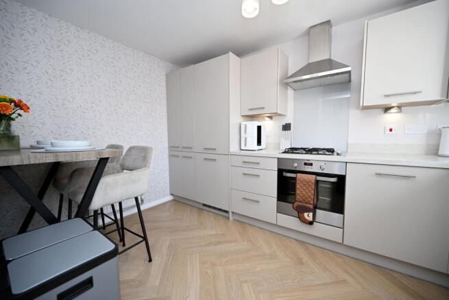 3 bed Semi-Detached for sale Image 4