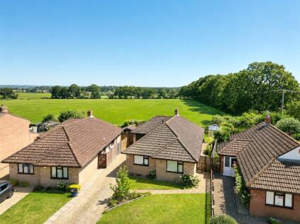 Hazel Close, Alderholt, Fordingbridge, Dorset, SP6