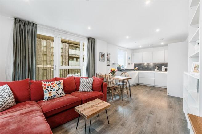 25 Holcombe Court-4.jpg