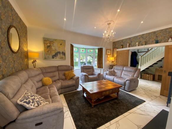 Through Lounge