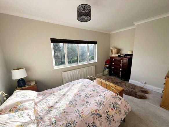 3 bed Semi-Detached for sale Image 11