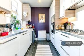 12, Trinity Close, The Pavement, London SW4 0JD