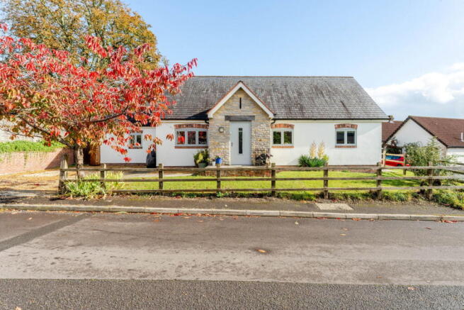 4-bed house on Old Farm Court, Blackford, £650,000