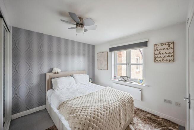 2 bed Flat for sale Image 9