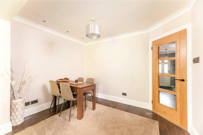 4 bed Detached for sale Image 4