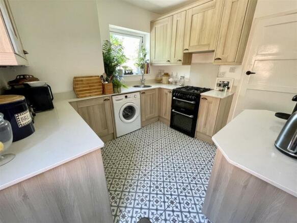kitchen3.jpg
