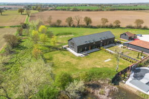 8, Kilnfield Barns, Chignal Road, Chignal Smealy, Chelmsford CM1 4GR