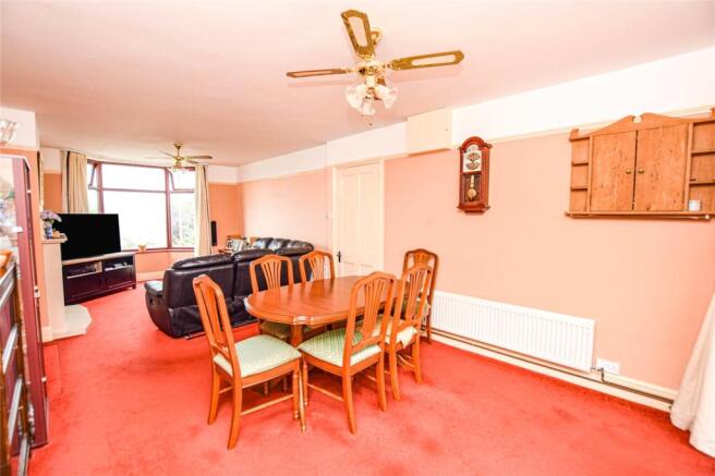 Lounge/Diner