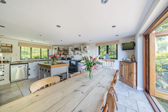 Kitchen / Dining Room