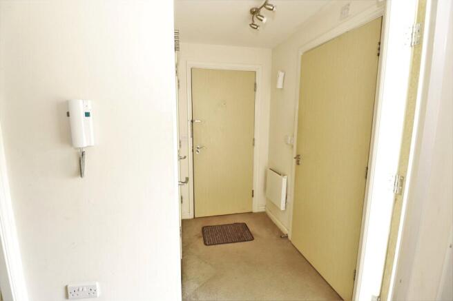 2 bed Apartment for sale Image 8