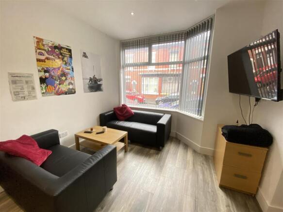 19da.lounge.JPG