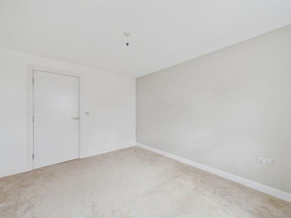 2 bed Apartment to rent Image 7