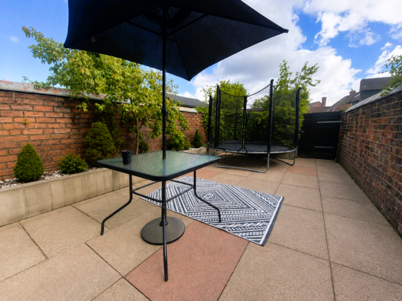 2 bed Terraced for sale Image 11