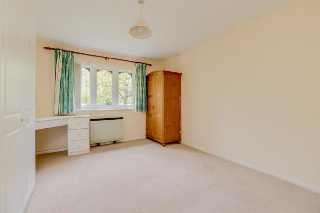 bingalow-derby-close-epsom-downs-110.jpg