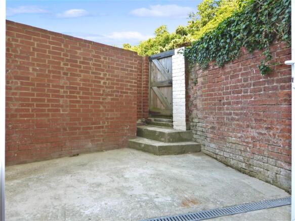 Court Yard 1