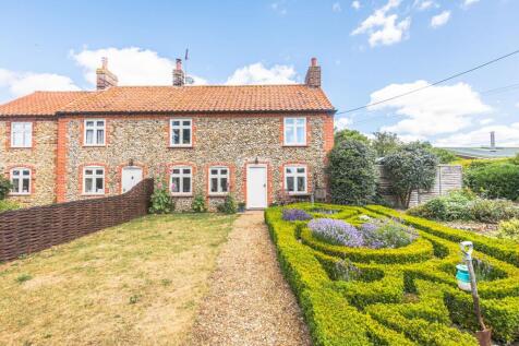 Charming Character Cottage in Hindringham