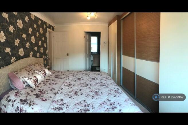 5 bed Detached to rent Image 12