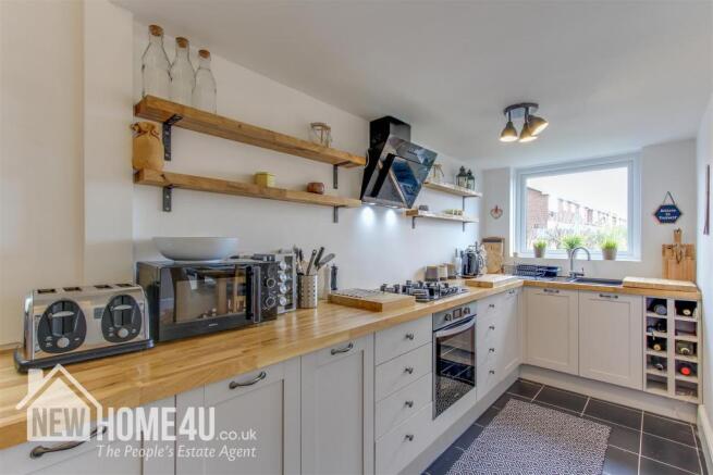 KITCHEN: