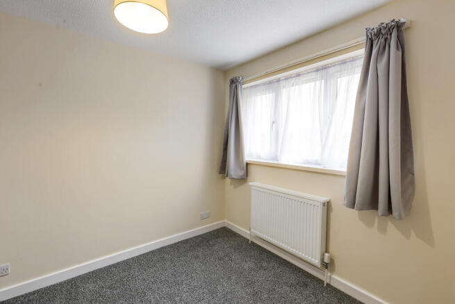3 bed Semi-Detached to rent Image 6