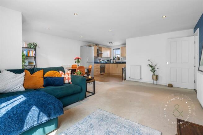 Threipland Drive, Heath, Cardiff photo 4