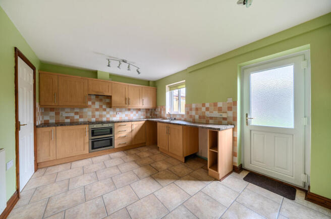 1440640-9-69e0aea...