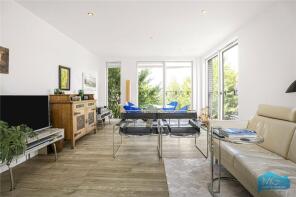 Flat 8, 4 Mawson Mansions, Marwood Square, Hornsey, London N10 3EW