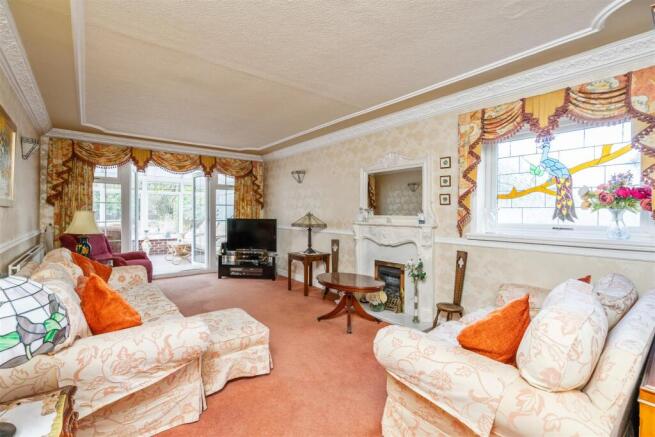 5 Woodshires Road_5.jpg
