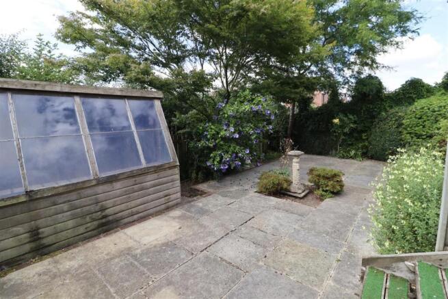 4 bed Detached for sale Image 8