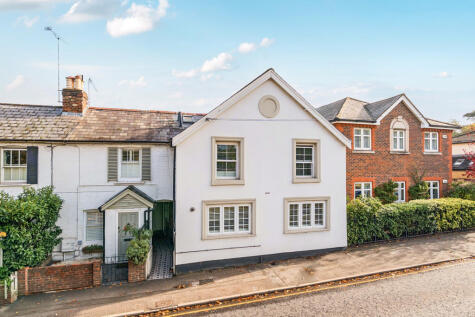 Heath Road, Weybridge, KT13